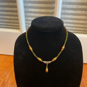 Elegant beaded necklace